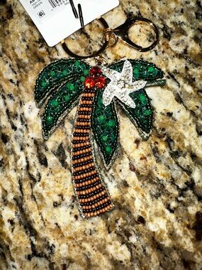 Altar'd State Green and Brown Beaded Palm Tree Keychain with Starfish Accent